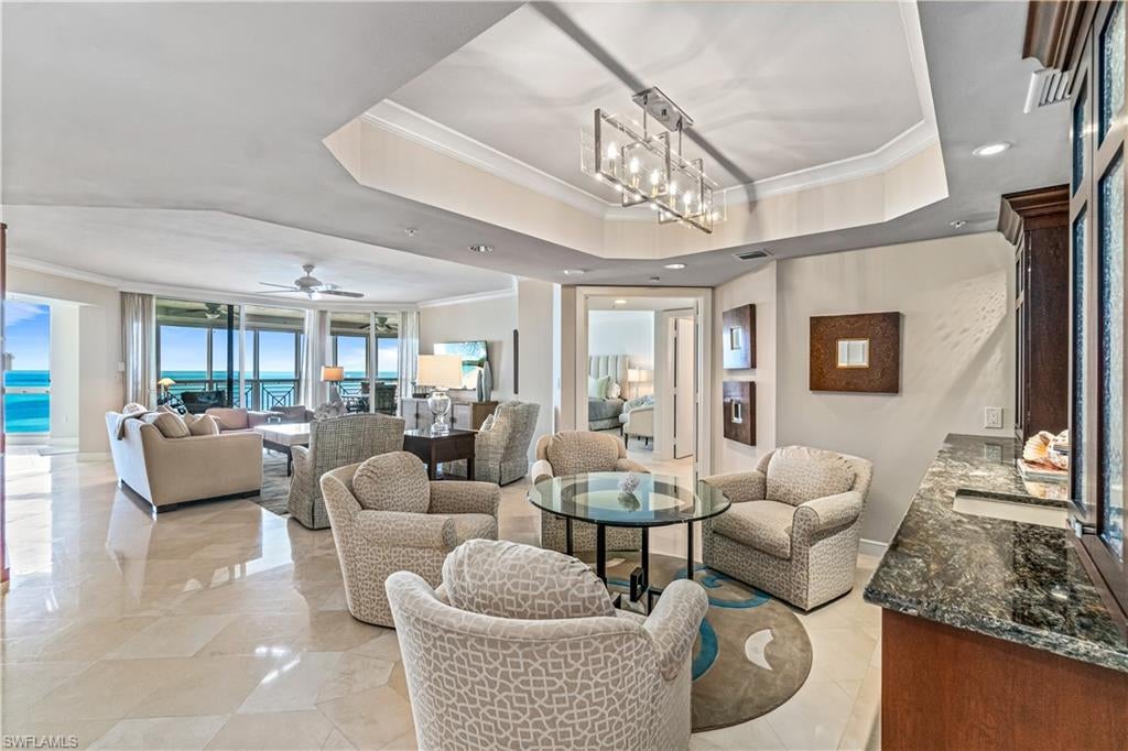 4021 Gulf Shore BLVD N 1804