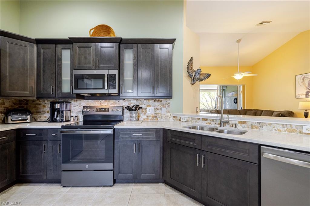 GARDEN LAKES - Residential