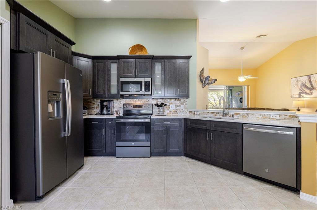 GARDEN LAKES - Residential