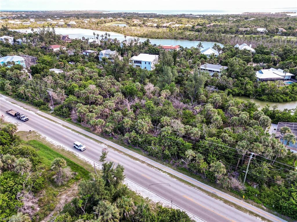 CASTAWAY ESTATES - Land