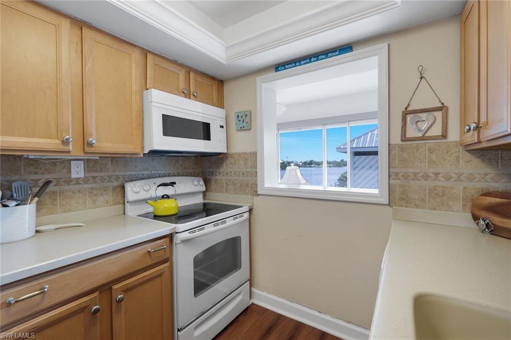SPANISH CAY CONDO - Residential