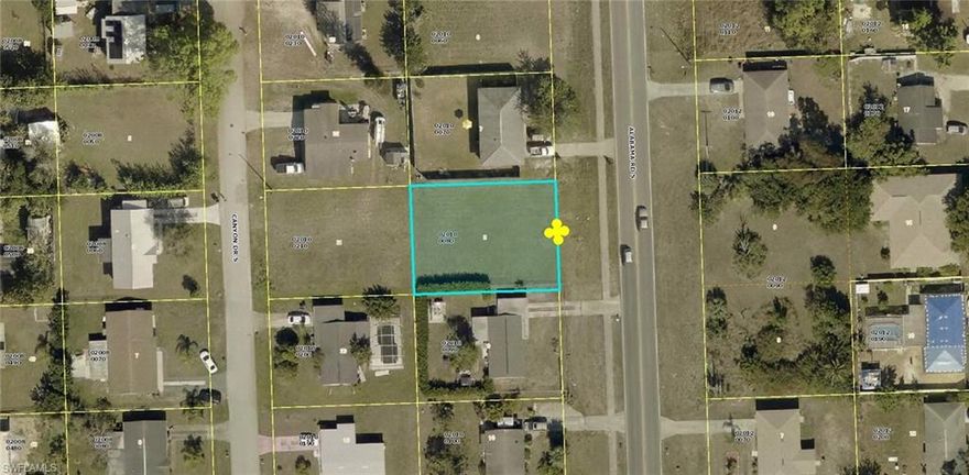 Outstanding opportunity to own this prime vacant land with city water, 100% cleared and centrally located. No HOA fees and no deed restrictions allow maximum flexibility. Close to schools, restaurants, shopping, and SR 82 for seamless connectivity. Well-positioned and ready for your vision.