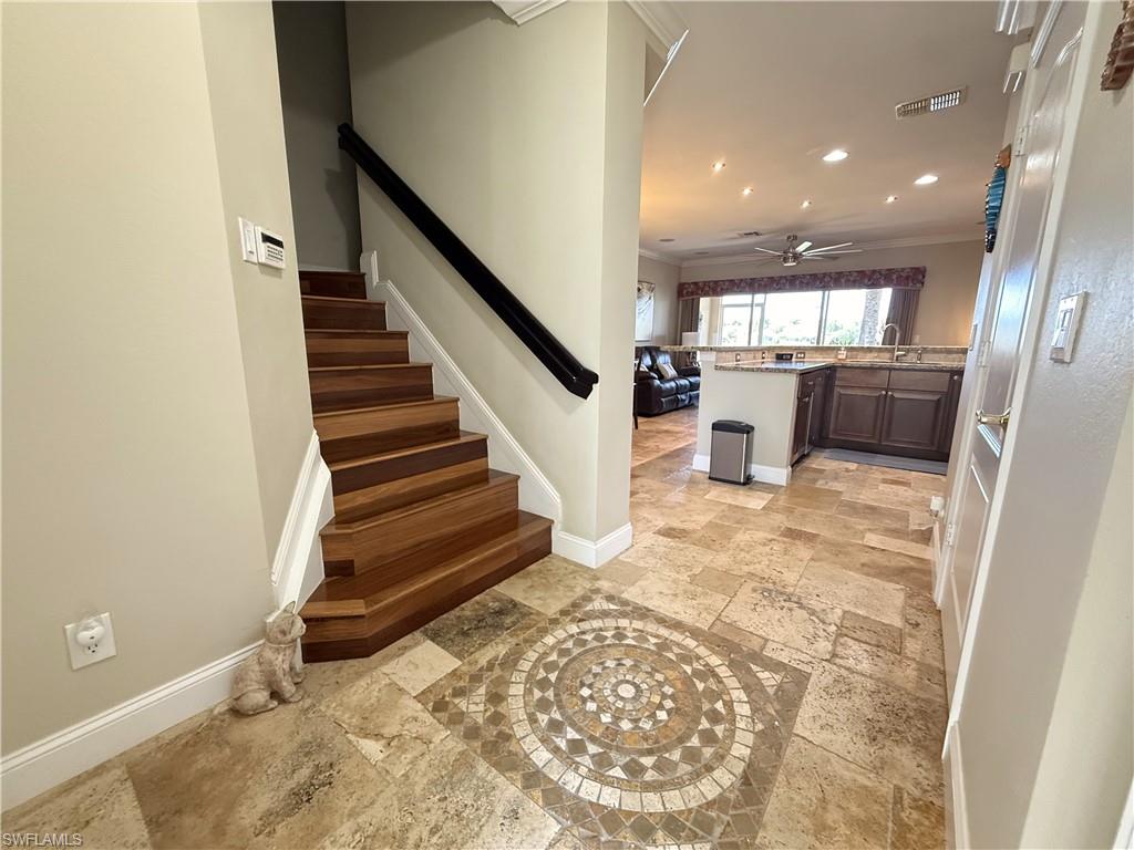 OLYMPIA POINTE - Residential