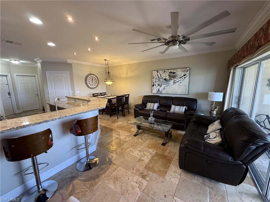 OLYMPIA POINTE - Residential