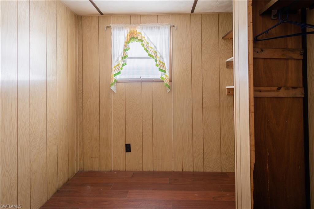 MOBILE MANOR - Residential