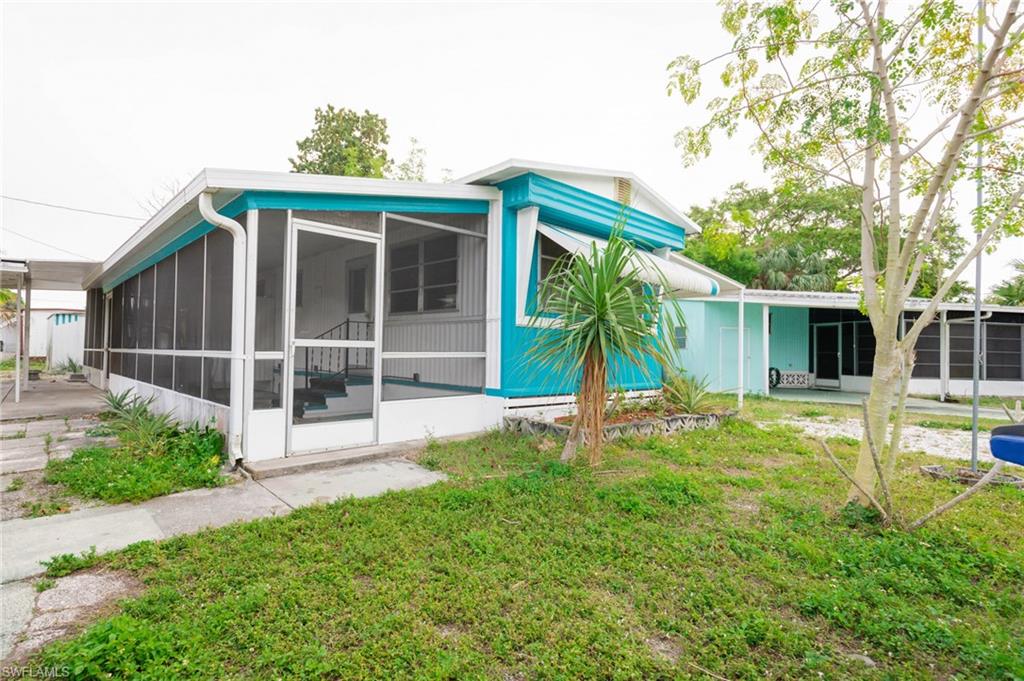 MOBILE MANOR - Residential