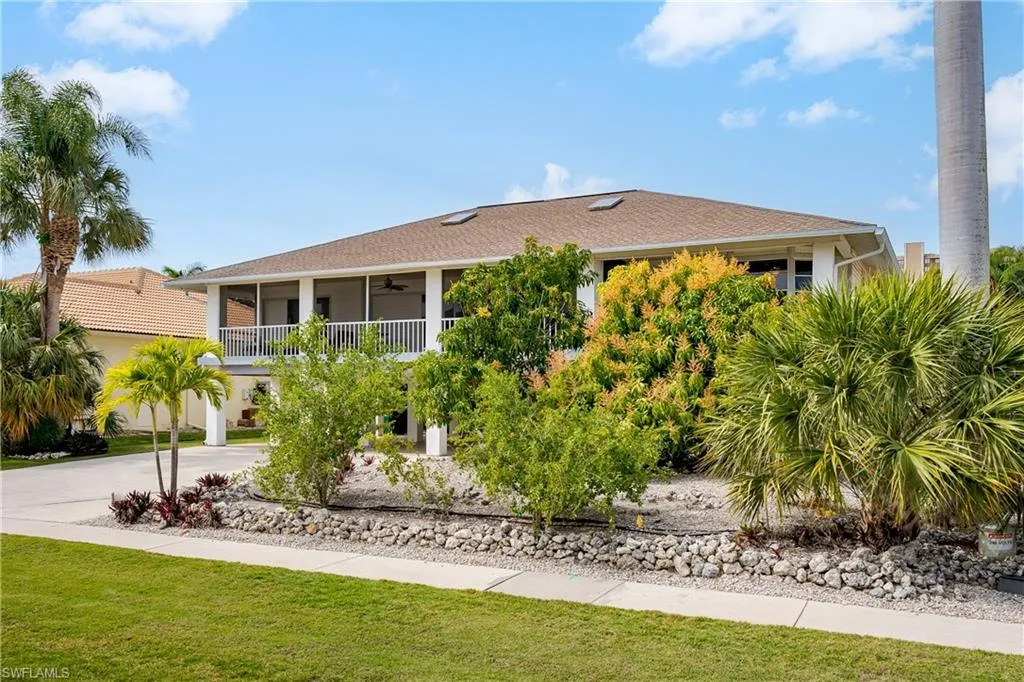 832 Swan DR, Marco Island, Florida, 34145, United States, 3 Bedrooms Bedrooms, ,2 BathroomsBathrooms,Residential,Active,832 Swan DR,1667145