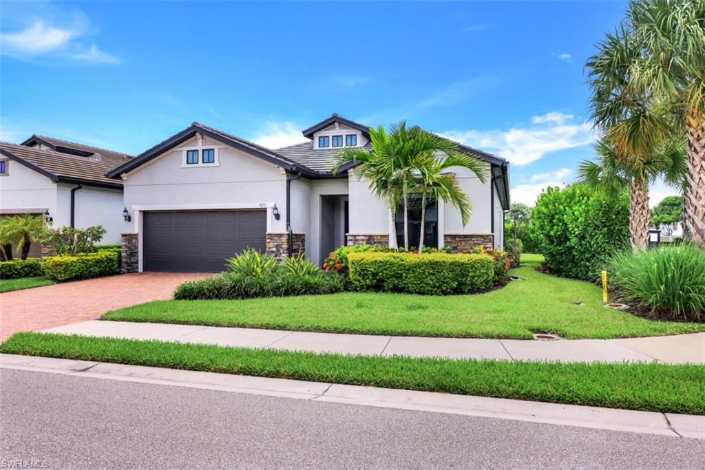 AVERY SQUARE - Residential