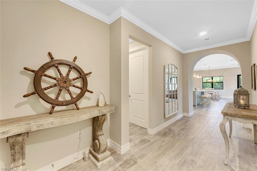 AVERY SQUARE - Residential