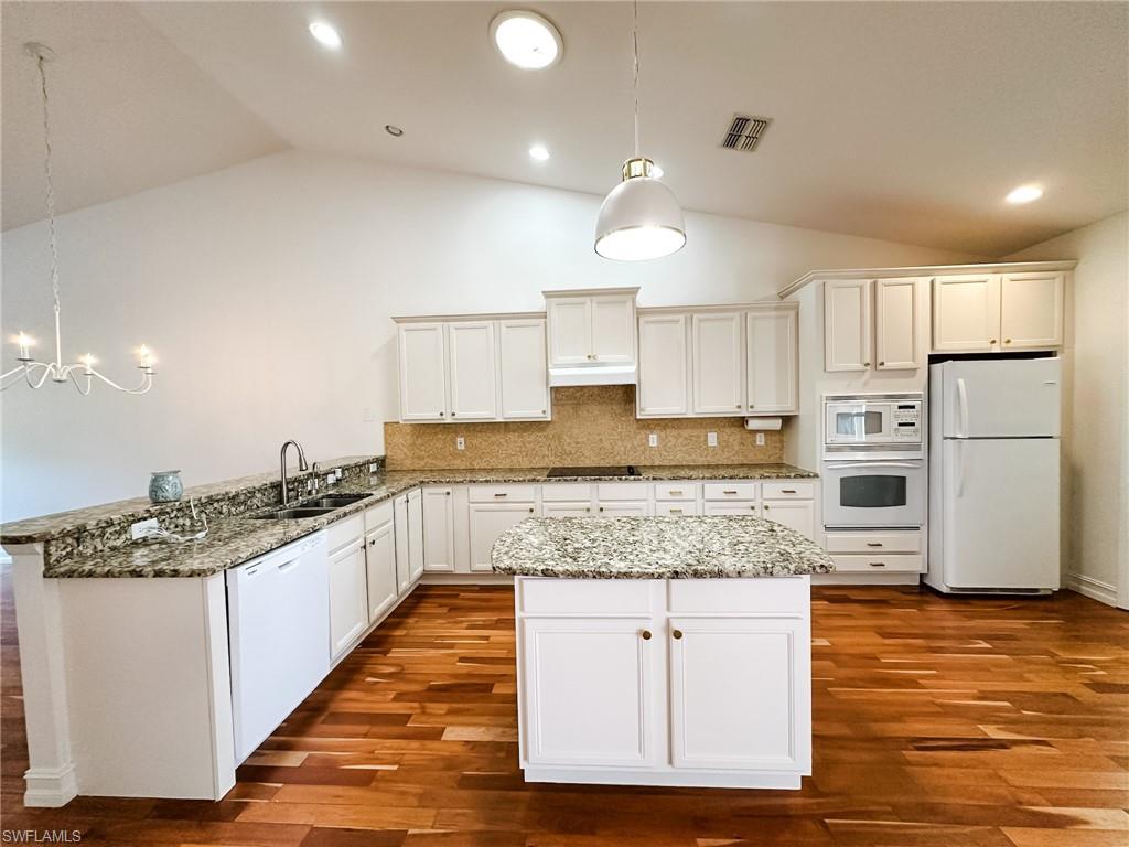 VILLAS AT TIMBER LAKE - Residential Lease