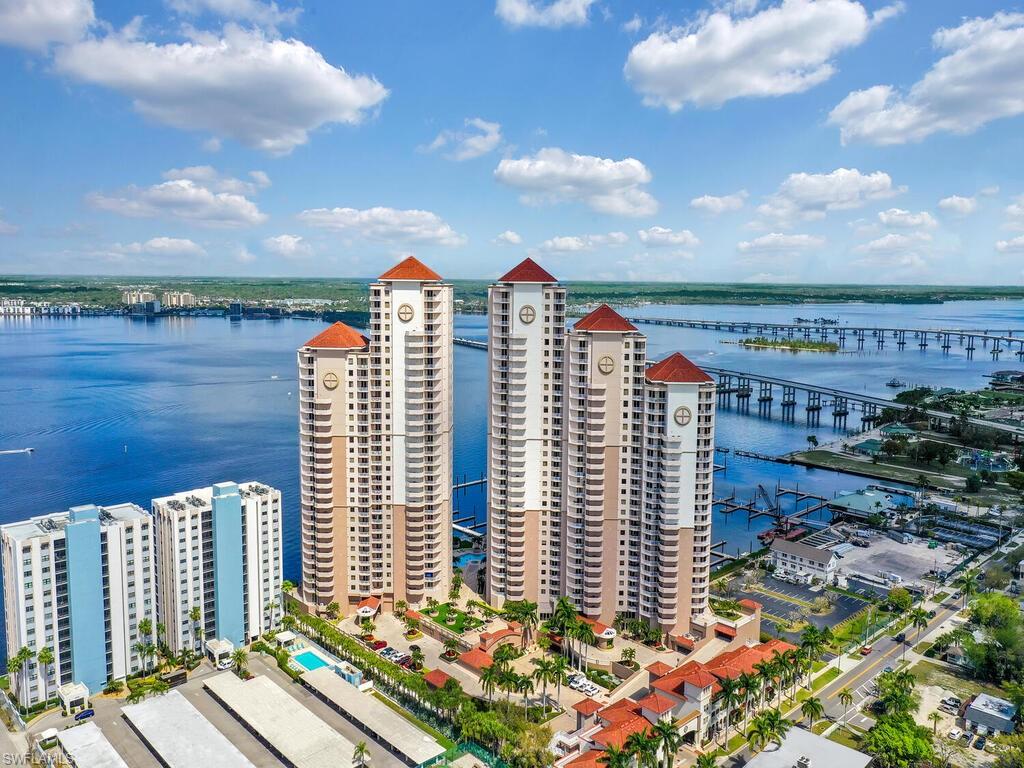 HIGH POINT PLACE - Residential