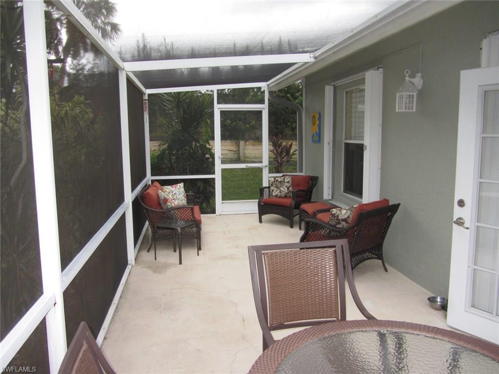 ROYAL VILLAS - Residential