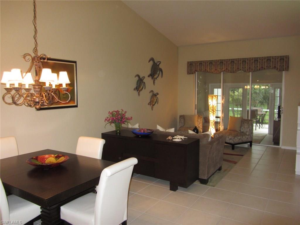 ROYAL VILLAS - Residential