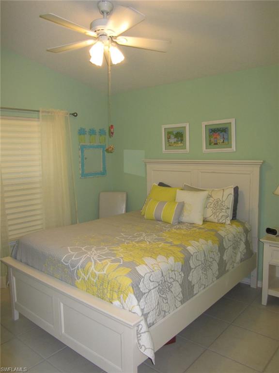 ROYAL VILLAS - Residential