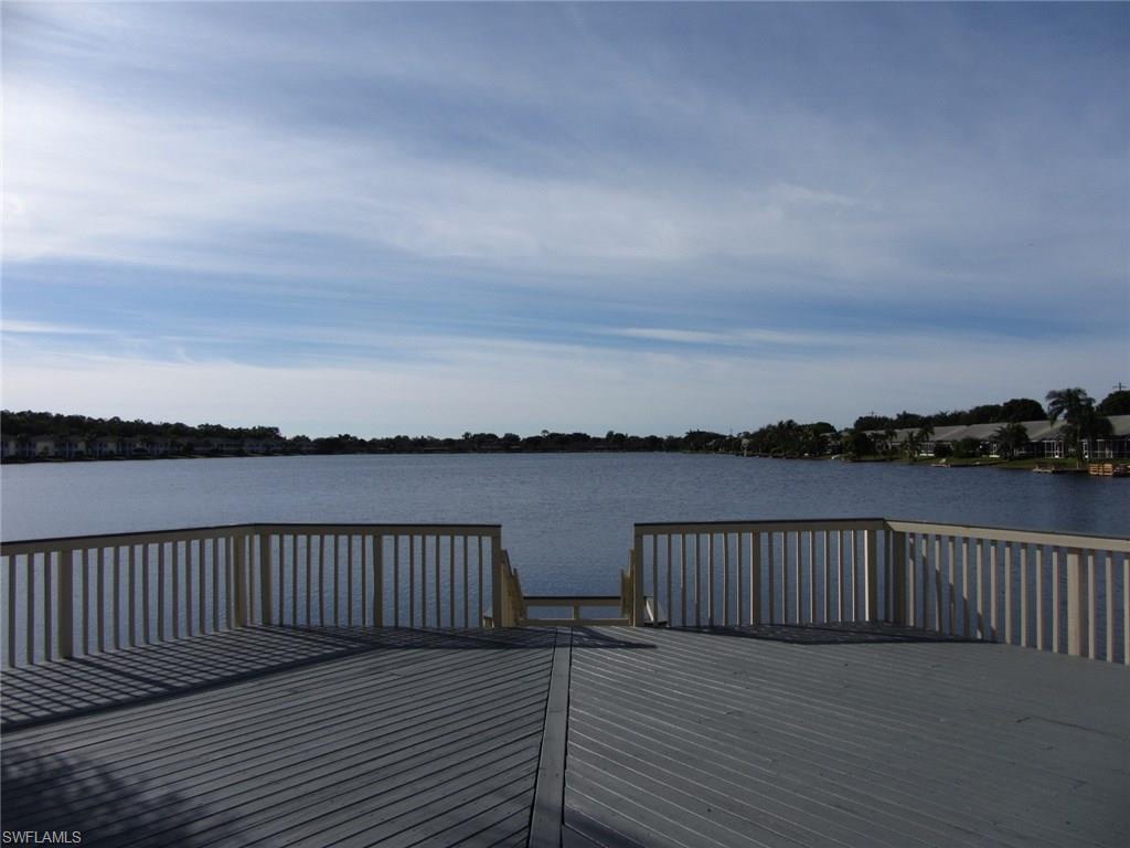 ROYAL VILLAS - Residential