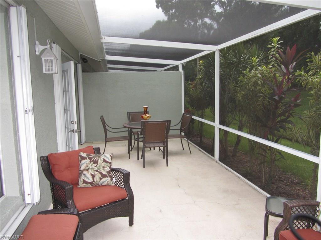 ROYAL VILLAS - Residential