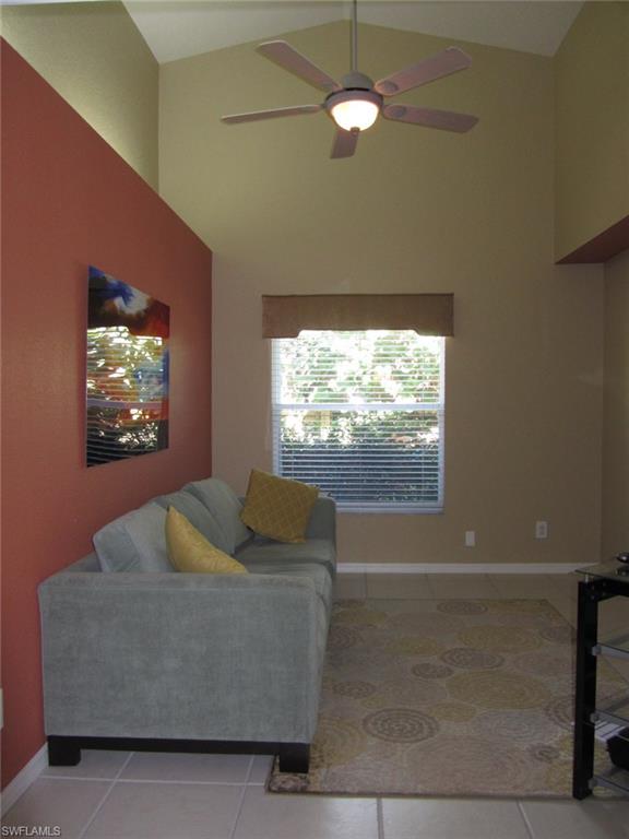 ROYAL VILLAS - Residential