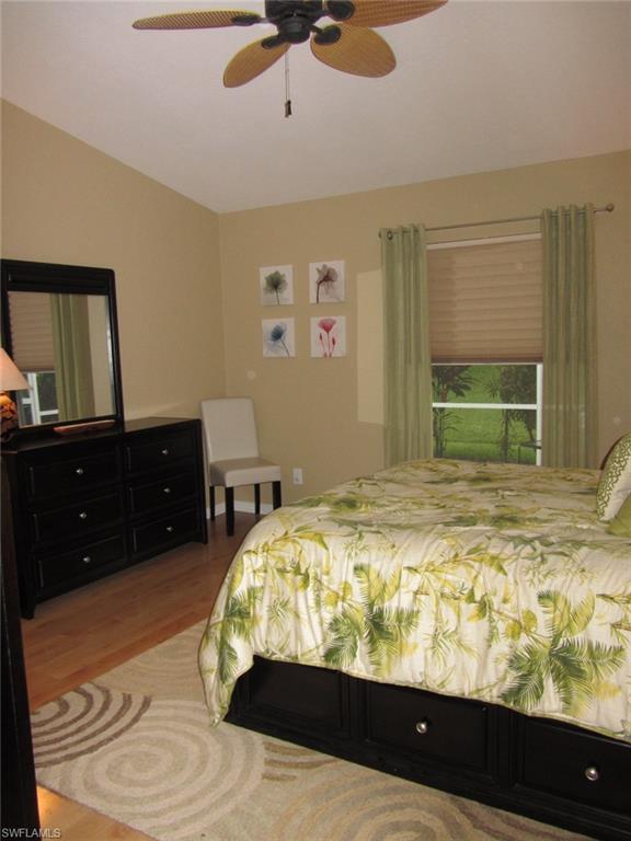 ROYAL VILLAS - Residential