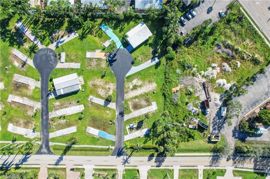 PLANTATION ESTATES MOBILE HOME - Land