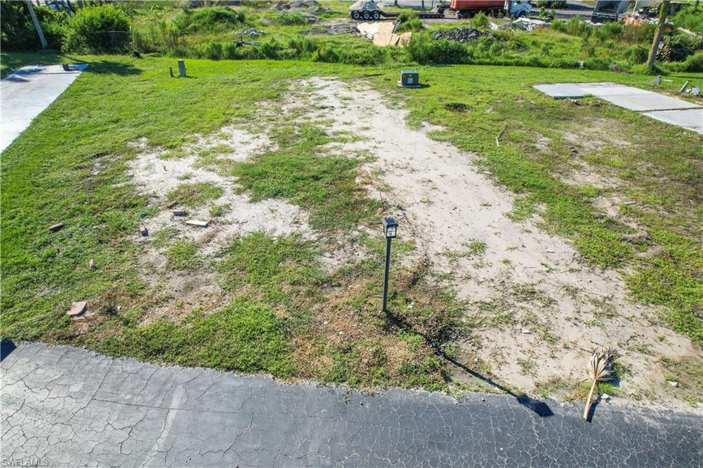 PLANTATION ESTATES MOBILE HOME - Land