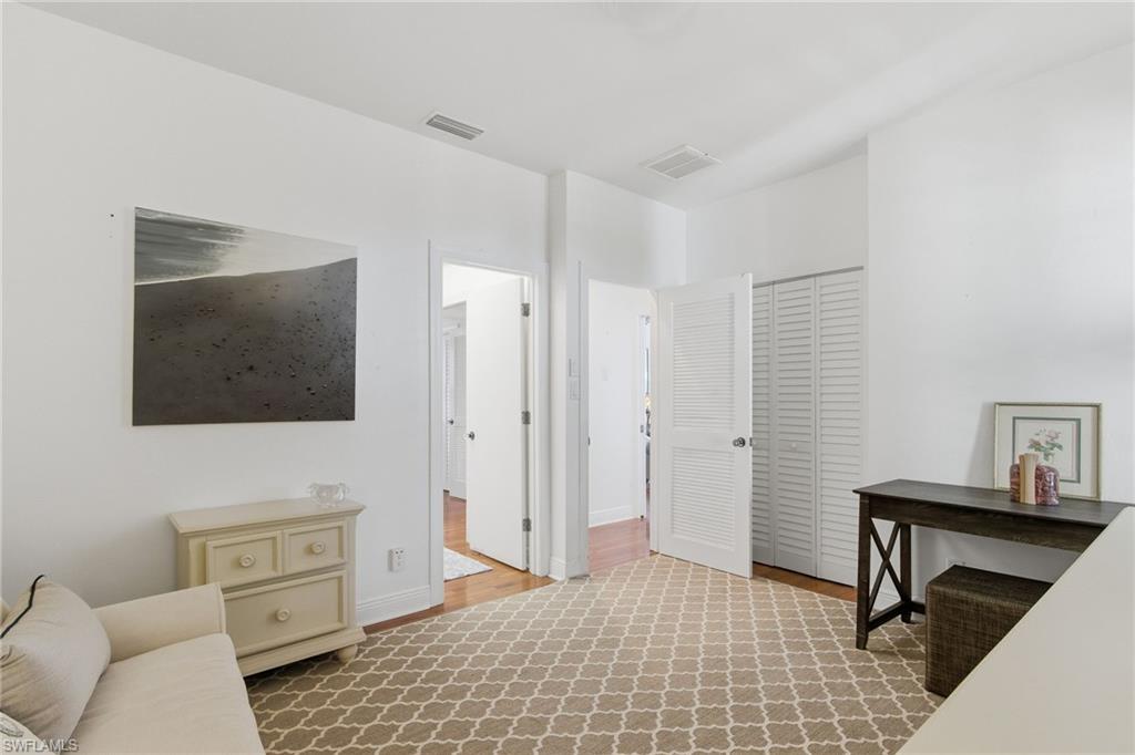 COTTAGE SITES - Residential