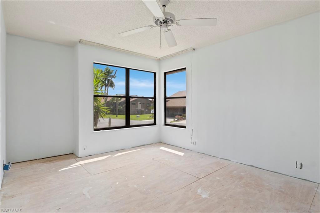 ISLAND PARK VILLAGE - Residential