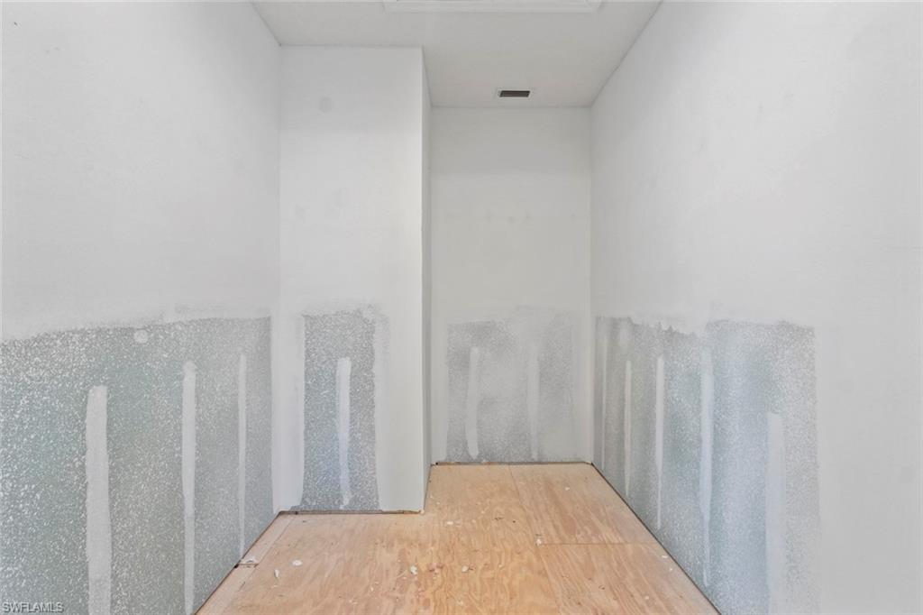 ISLAND PARK VILLAGE - Residential