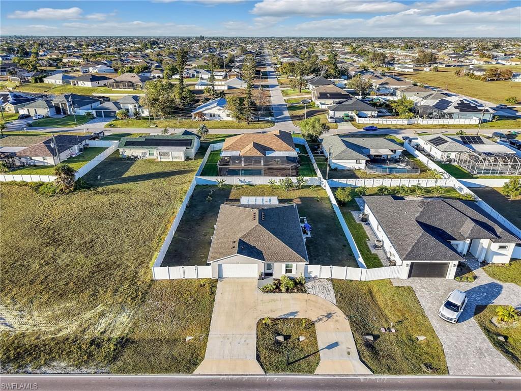 CAPE CORAL - Residential