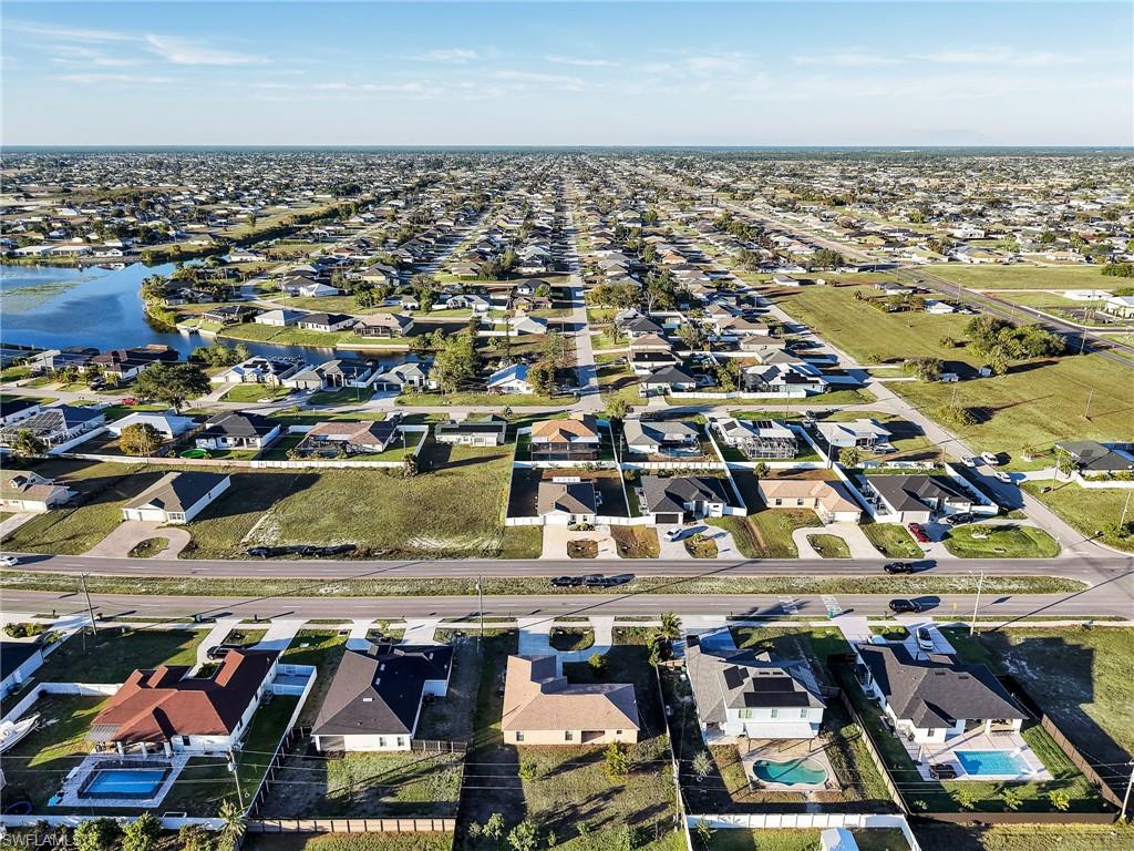 CAPE CORAL - Residential