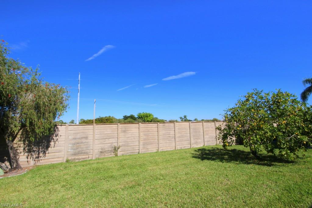 SABAL SPRINGS GOLF AND RACQUET CLUB - Residential