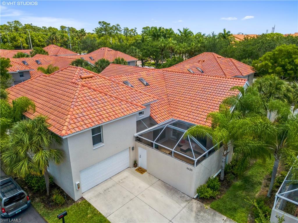 QUAIL WOODS COURTYARDS - Residential