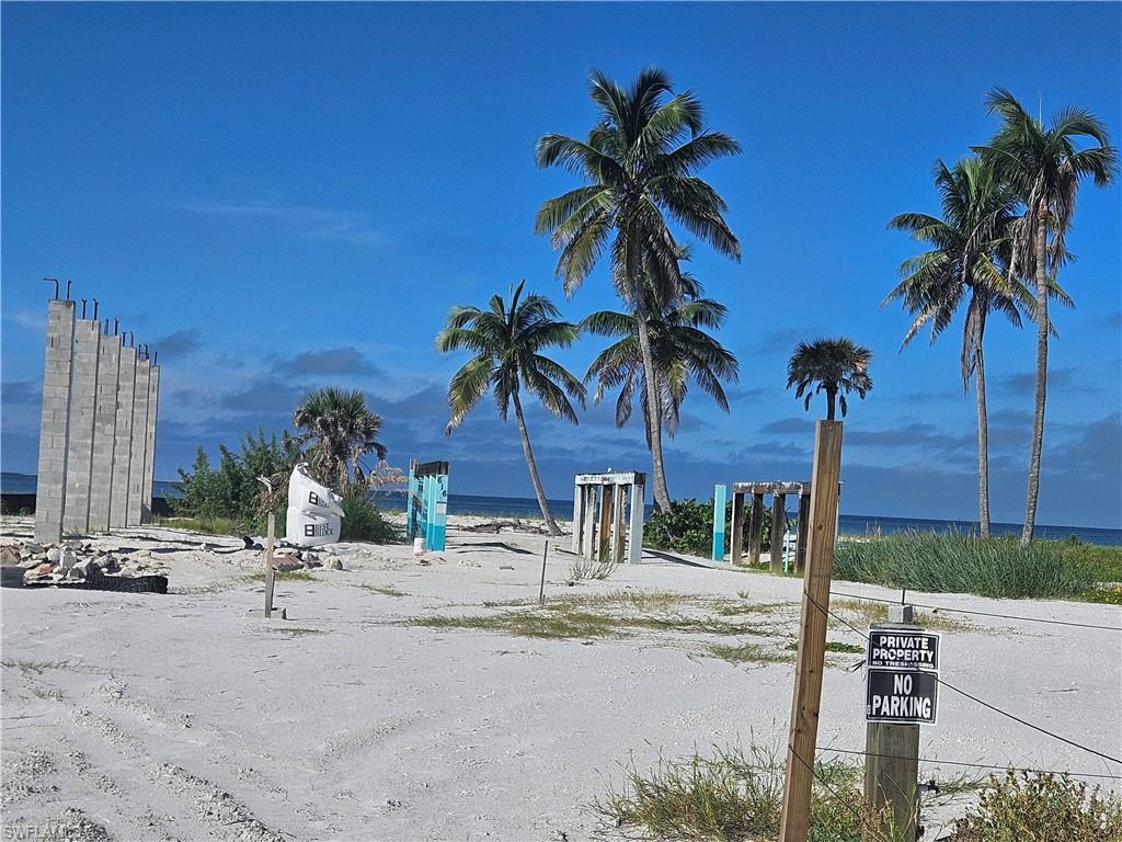 ISLAND SHORES - Land