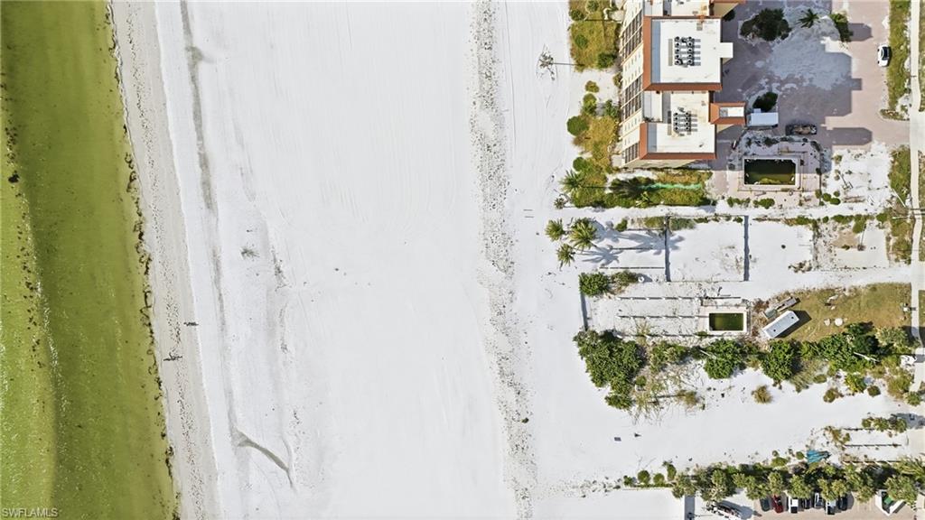 ISLAND SHORES - Land