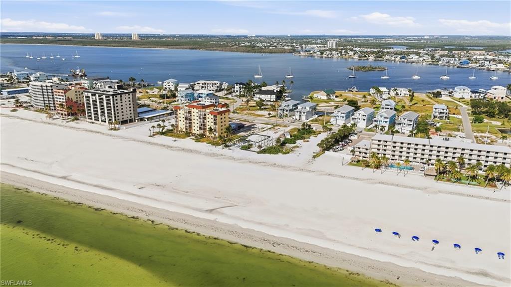 ISLAND SHORES - Land