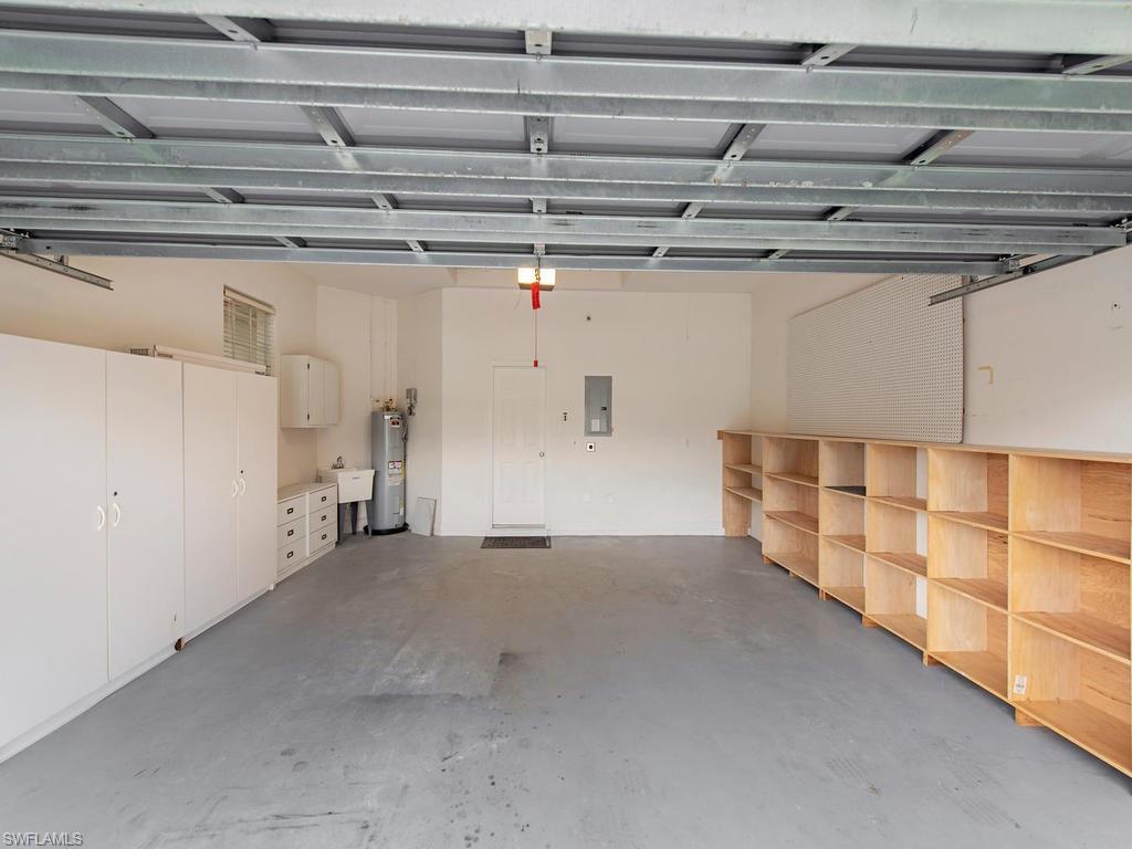 WATER'S EDGE - Residential