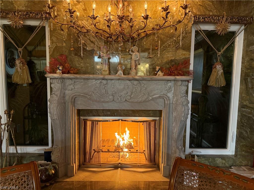 IMPERIAL SHORES - Residential