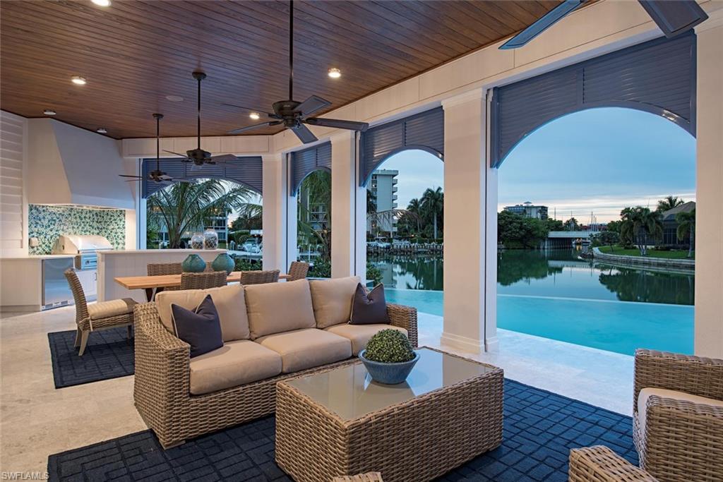 MOORINGS - Residential