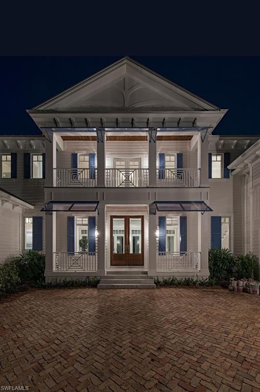 MOORINGS - Residential