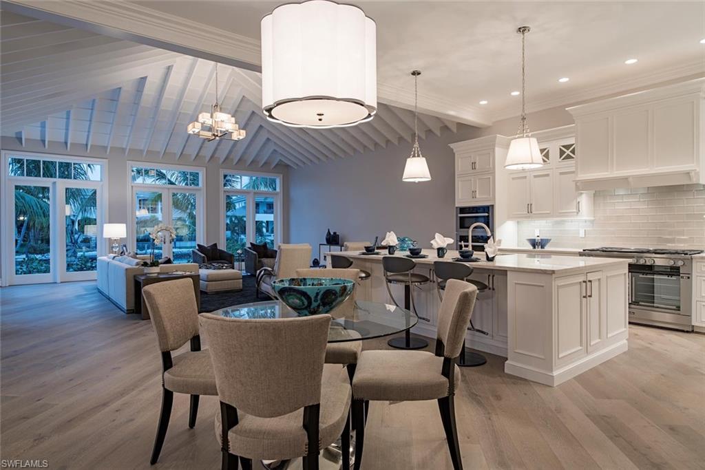 MOORINGS - Residential