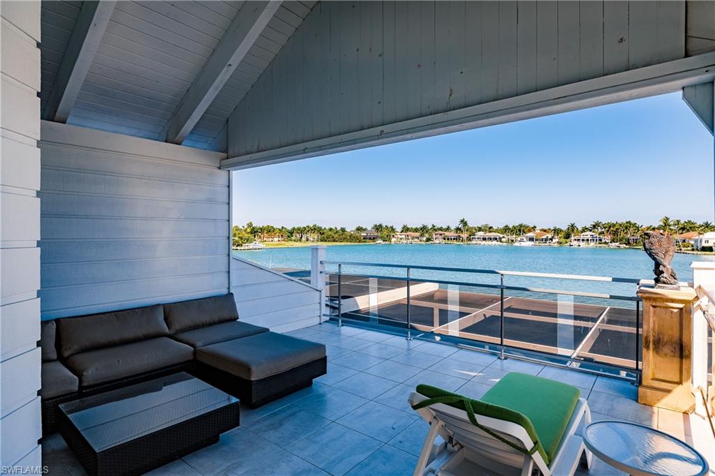 MARCO SHORES - Residential