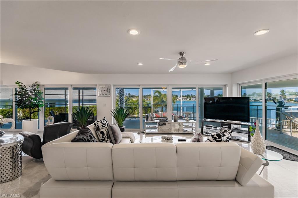 MARCO SHORES - Residential