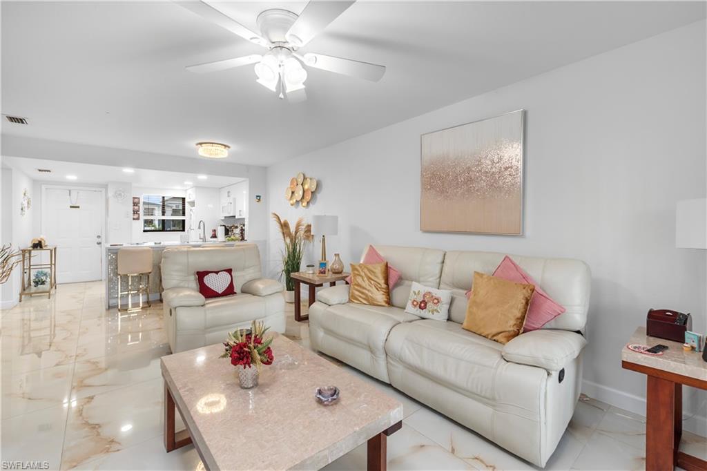 PINEWOOD SOUTH CONDO - Residential