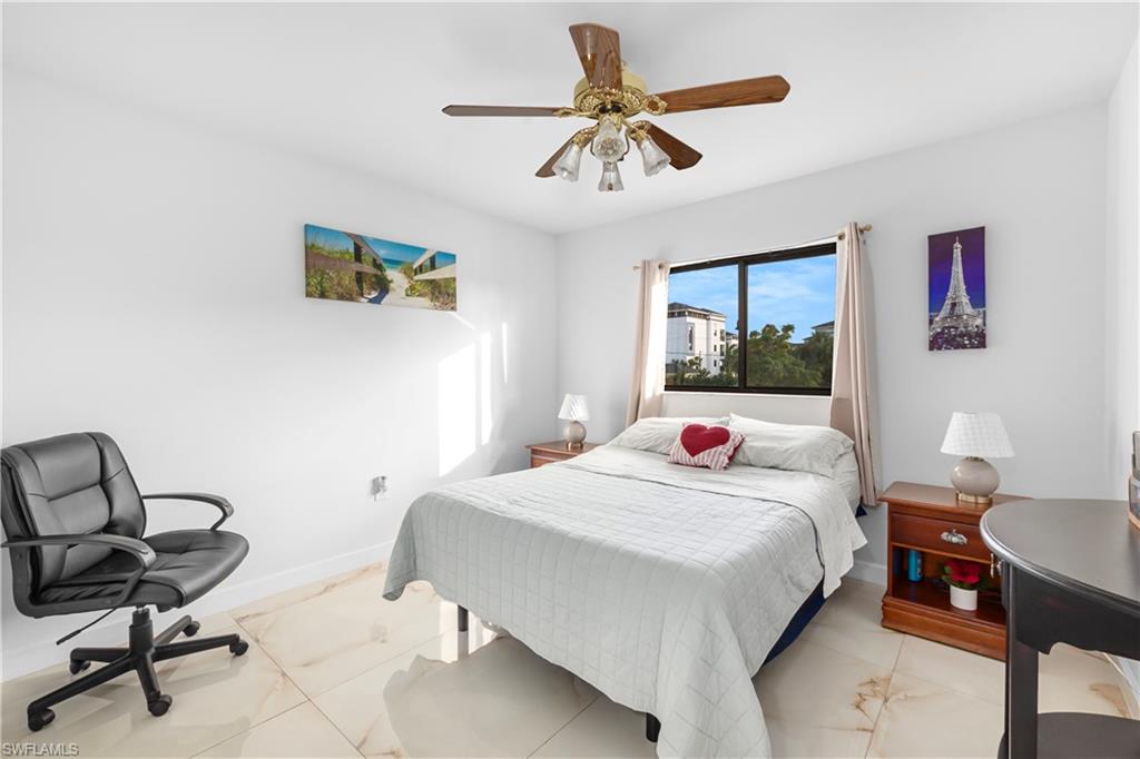 PINEWOOD SOUTH CONDO - Residential