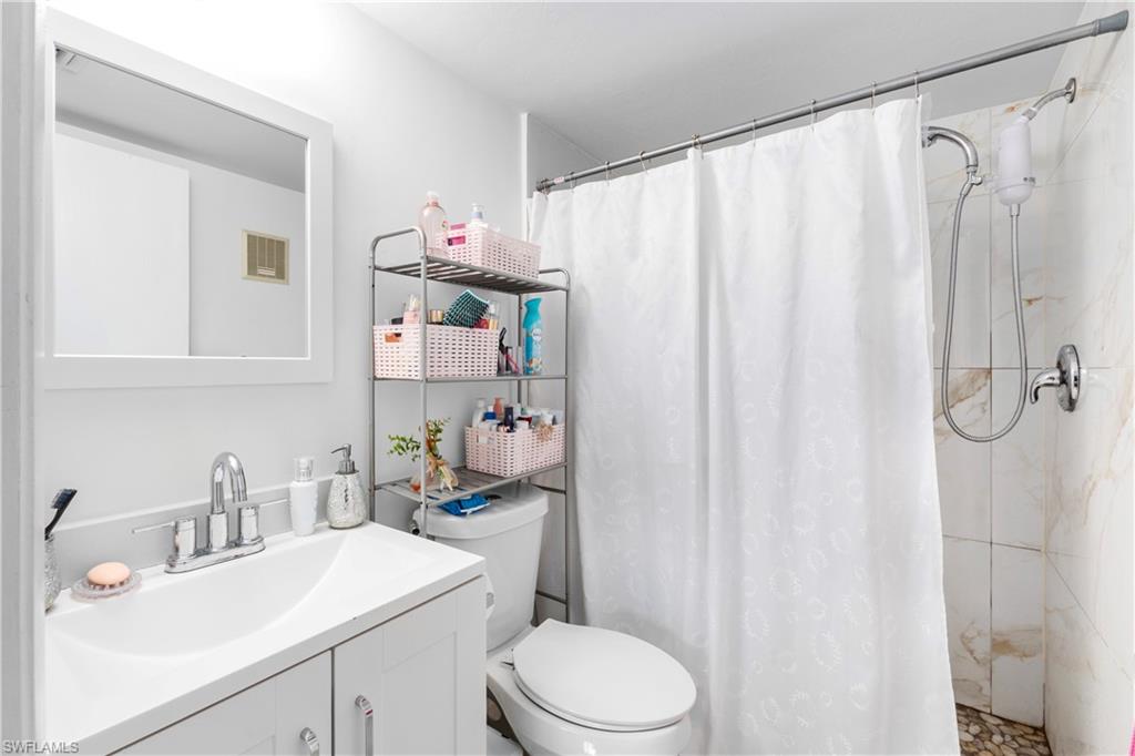 PINEWOOD SOUTH CONDO - Residential