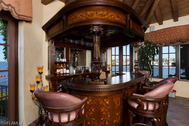 EDGEWATER - Residential