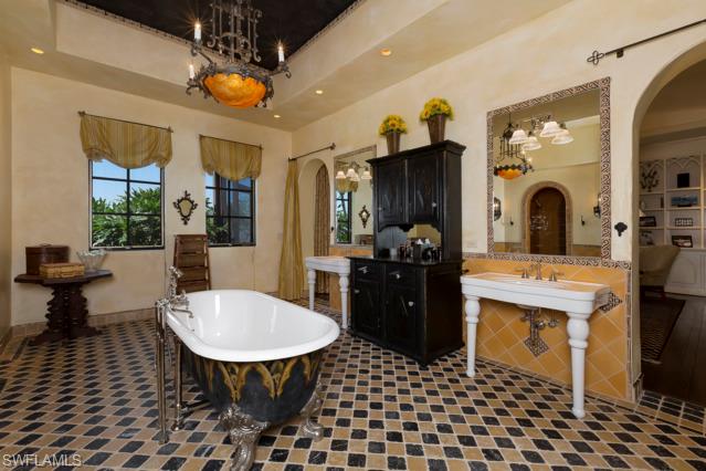 EDGEWATER - Residential