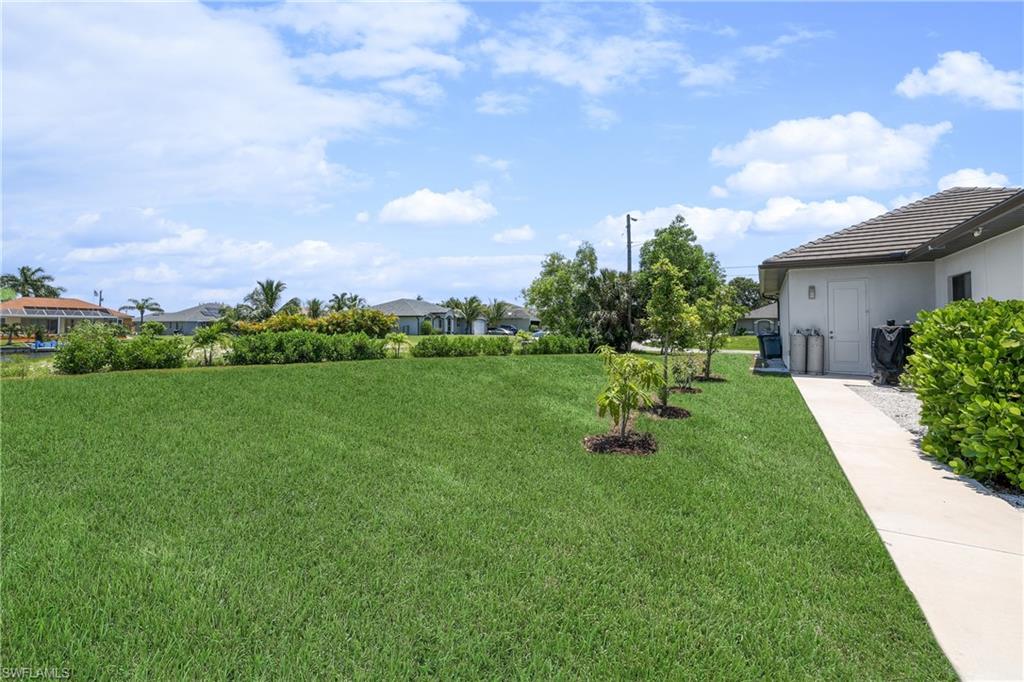 CAPE CORAL - Residential
