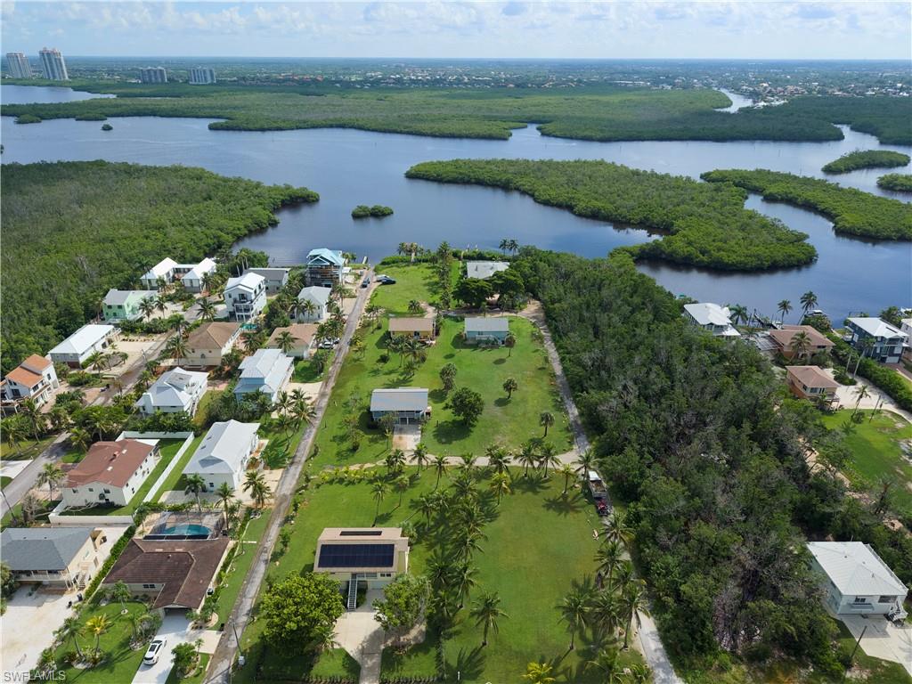 27553 Hickory View DR