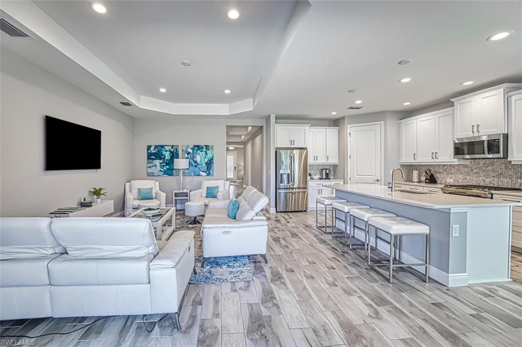 WILLOW RIDGE - Residential Lease