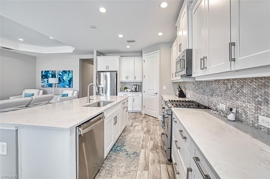 WILLOW RIDGE - Residential Lease